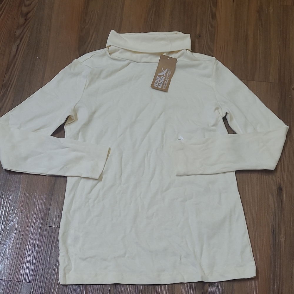 Eddie Bauer Cream Women's Top for women zise L new. - Picture 1 of 9
